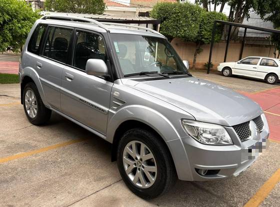 MITSUBISHI PAJERO TR4 2.0 4X2 16V 140CV FLEX 4P AUTOMÁTICO